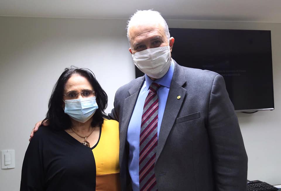 Deputado Aroldo Martins e Ministra Damares